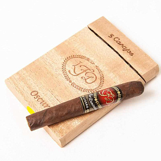 Сигариллы La Flor Dominicana Carajos Oscuro Natural
