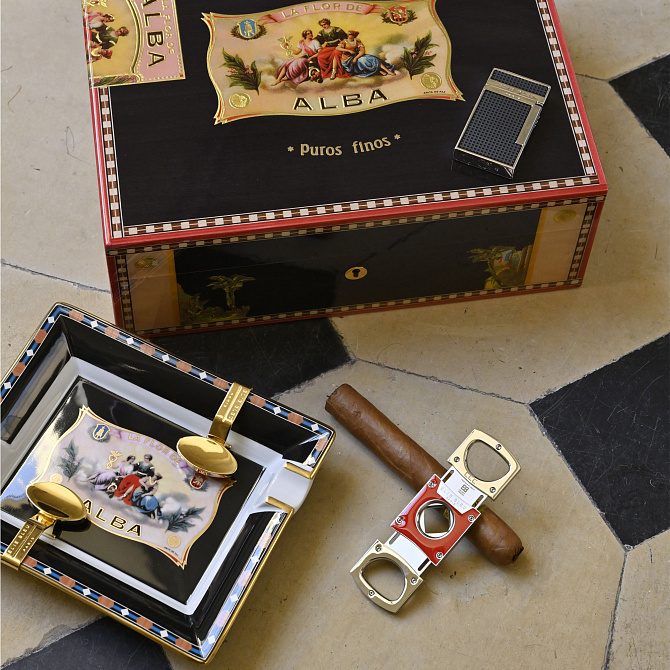 Хьюмидор Elie Bleu Flor de Alba 75 Cigars Black - фото 12