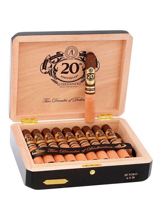 Сигары AJ Fernandez 20-th Anniversary Toro Limited Edition - фото 5